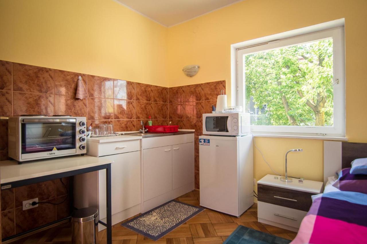 Studio Apartman Second Serve Szamobor Kültér fotó