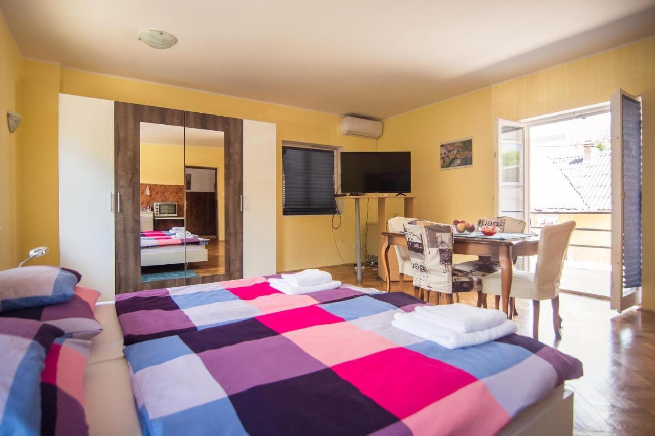 Studio Apartman Second Serve Szamobor Kültér fotó